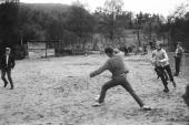Fotball p lekeplassen (bak Rebil) 1970